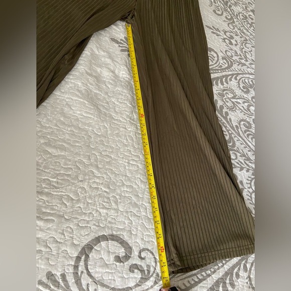 Emery Rose Olive Green Pleated Wide Leg Pants Elastic Waist Womens Size 0XL - Picture 3 of 8